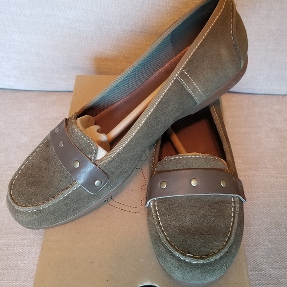 Timberland Shoes - Timberland Suede Leather Loafers Size 7.5 Olive Green